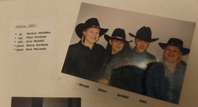 Ensimmäinen hallituksemme. Kirsi - eli Kiisu - puuttuu kuvasta..